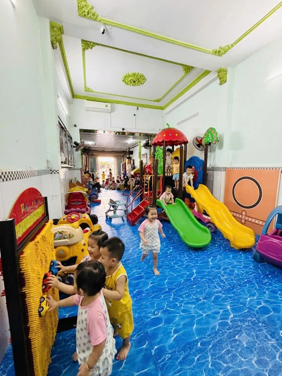 LỚP MẦM NON ÚT CƯNG